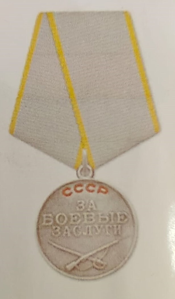 RDsLVB1mdb8.jpg